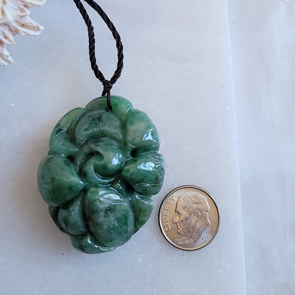 Certified Genuine Hand Carved Flower Jadeite Pendant Necklace NWT - Picture 4 of 11